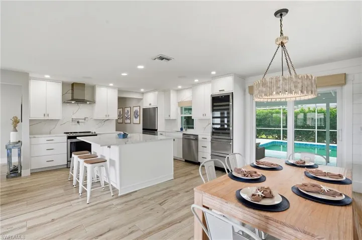 6163 Plumosa Ave, Fort Myers, Florida 33908