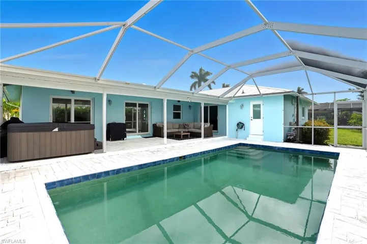 6163 Plumosa Ave, Fort Myers, Florida 33908