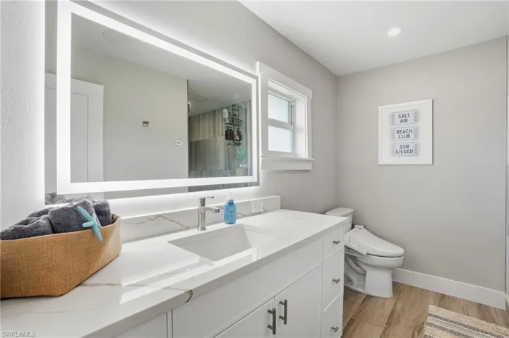 6163 Plumosa Ave, Fort Myers, Florida 33908