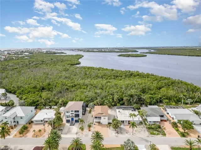 401 Donora Blvd, Fort Myers Beach, Florida 33931