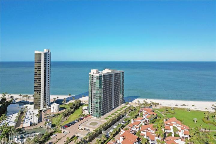 Uniquely positioned on the beach with low rise building to the north