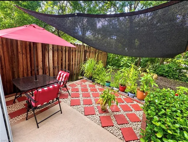 7668 S Stonecreek Cir, Davie, Florida 33024