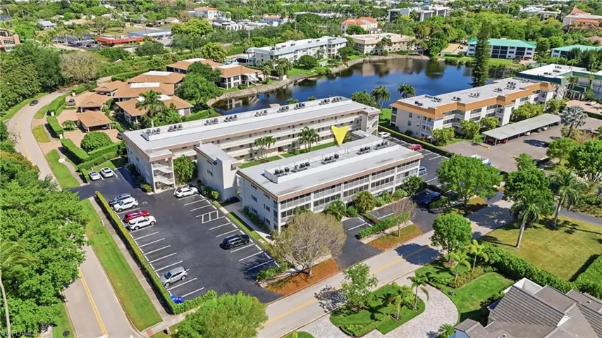 3150 Binnacle Dr 318, Naples, Florida 34103