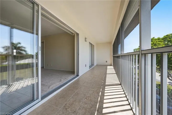 3150 Binnacle Dr 318, Naples, Florida 34103