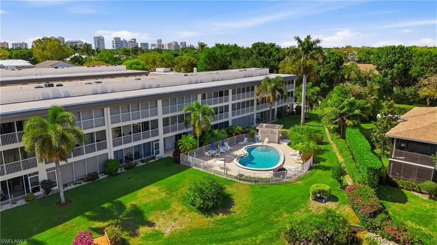 3150 Binnacle Dr 318, Naples, Florida 34103