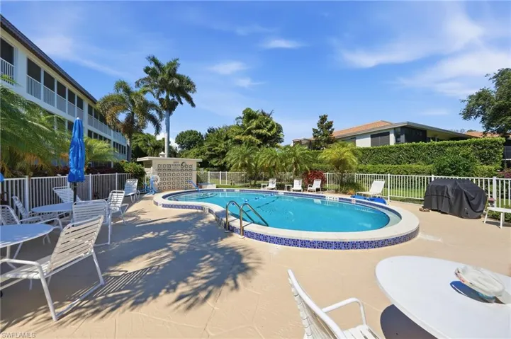 3150 Binnacle Dr 318, Naples, Florida 34103
