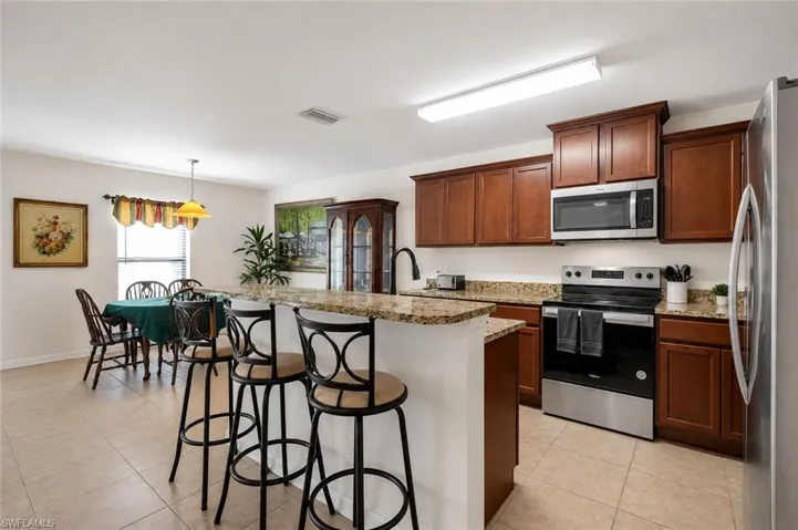4529 Sw 10th Ave, Cape Coral, Florida 33914