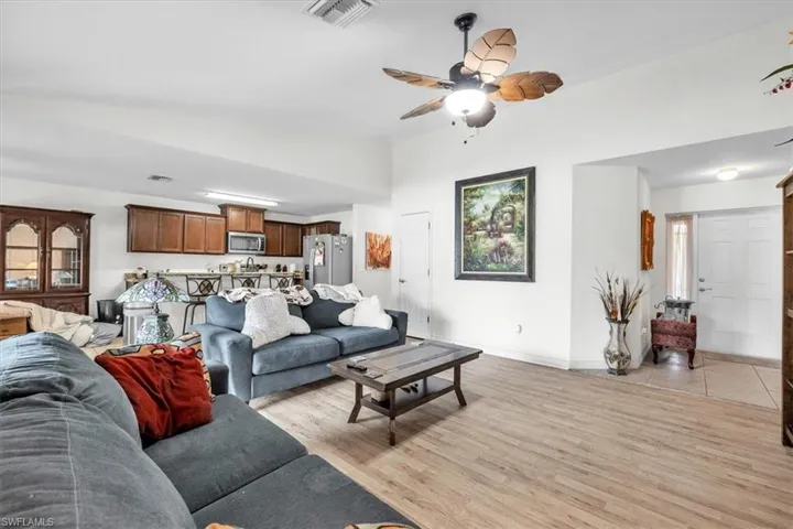 4529 Sw 10th Ave, Cape Coral, Florida 33914