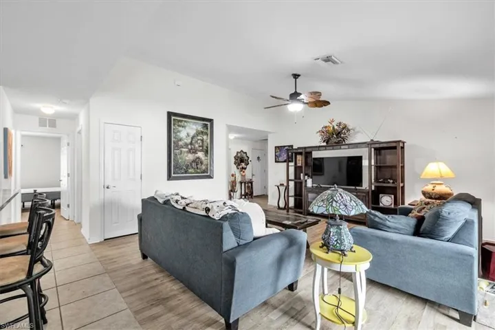 4529 Sw 10th Ave, Cape Coral, Florida 33914