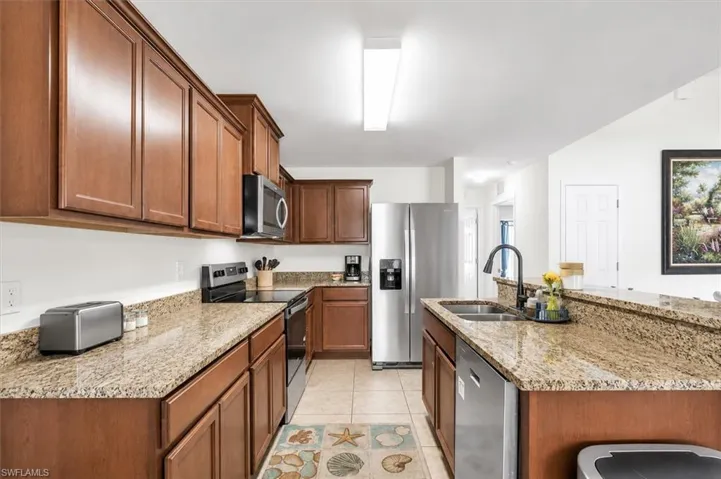 4529 Sw 10th Ave, Cape Coral, Florida 33914