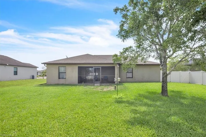 4529 Sw 10th Ave, Cape Coral, Florida 33914