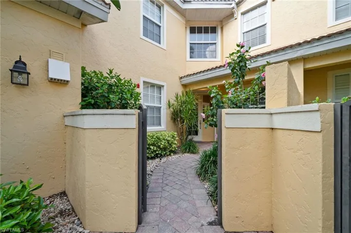 20241  Burnside  PL, Estero, FL 33928
