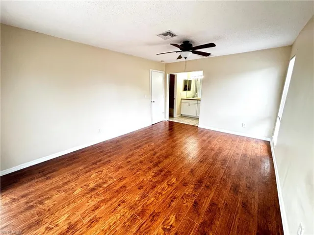 5660 Foxlake Dr, North Fort Myers, Florida 33917