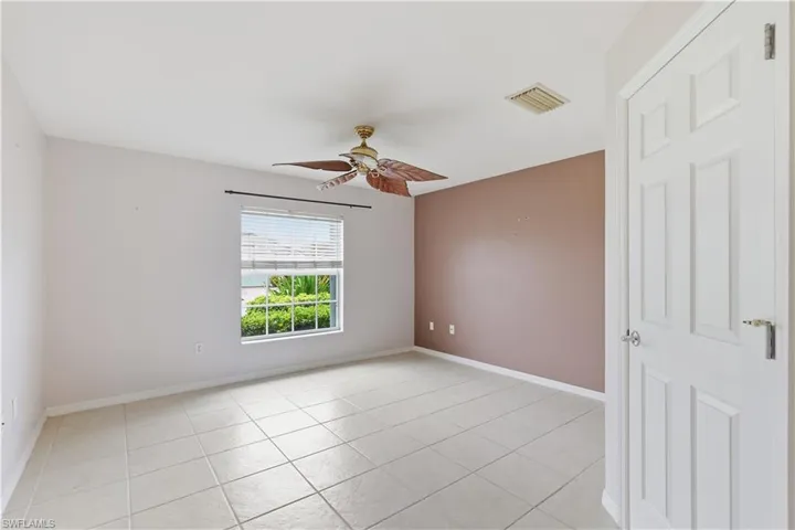 2447 Woodbourne Pl, Cape Coral, Florida 33991