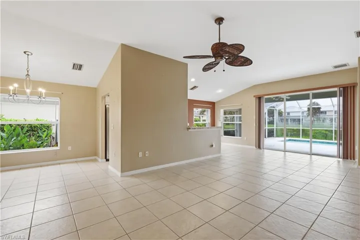 2447 Woodbourne Pl, Cape Coral, Florida 33991