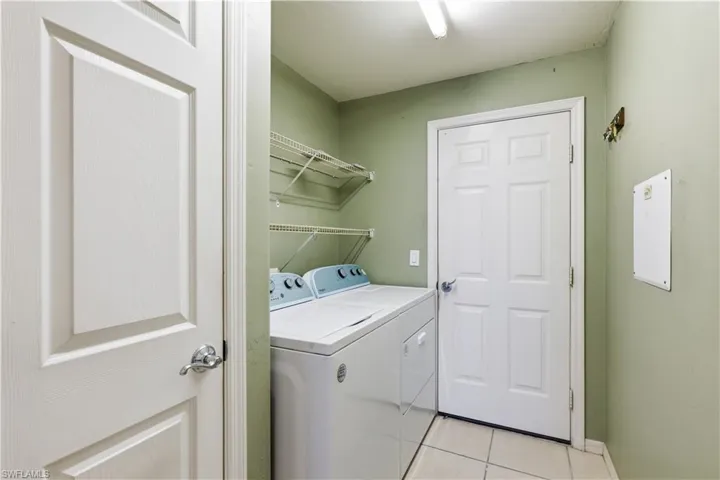 2447 Woodbourne Pl, Cape Coral, Florida 33991