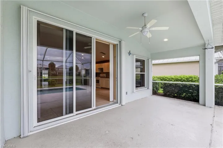 2447 Woodbourne Pl, Cape Coral, Florida 33991