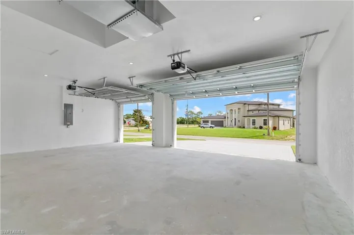 3042 Nw 41st Ave, Cape Coral Fl 33993