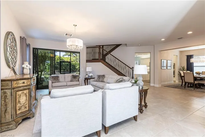 4538  Kensington  CIR, Naples, FL 34119
