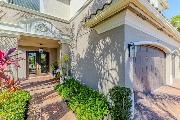 4538  Kensington  CIR, Naples, FL 34119