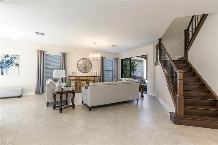 4538  Kensington  CIR, Naples, FL 34119