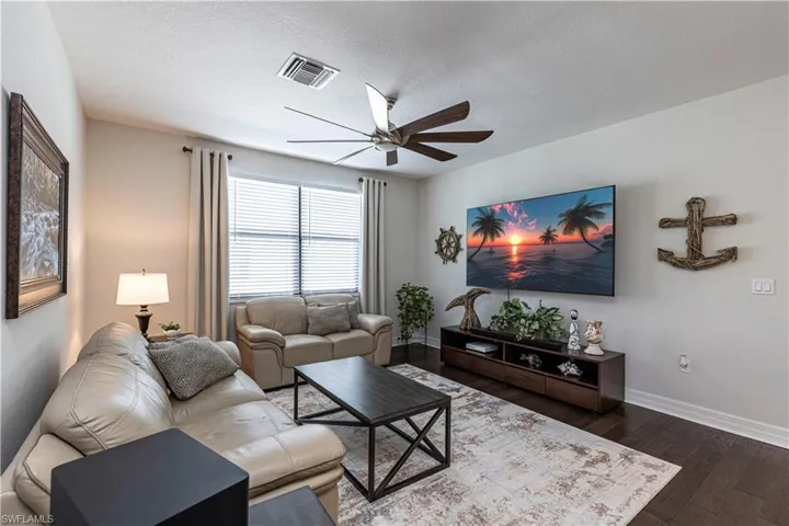 Spacious loft on 2nd floor perfect for family time