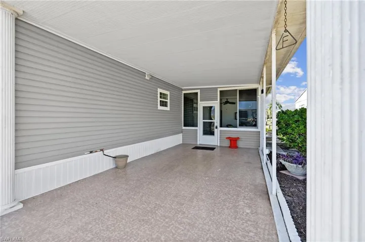 519  Pine Tree  CT, North Fort Myers, FL 33917