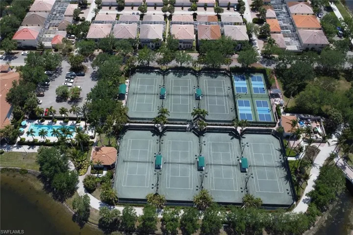 5365  Guadeloupe  WAY, Naples, FL 34119