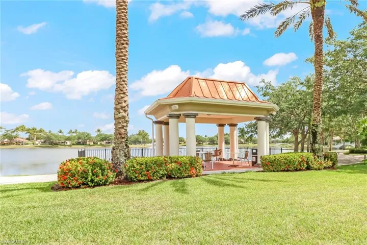 5365  Guadeloupe  WAY, Naples, FL 34119