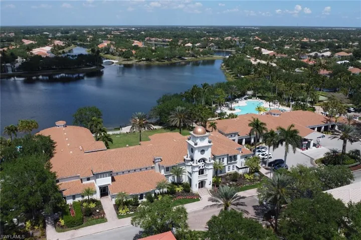 5365  Guadeloupe  WAY, Naples, FL 34119