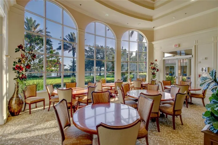 5365  Guadeloupe  WAY, Naples, FL 34119