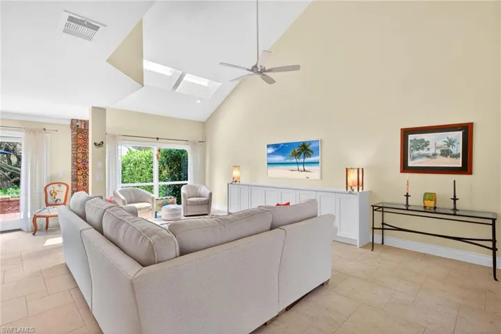 4030  Crayton  RD, Naples, FL 34103