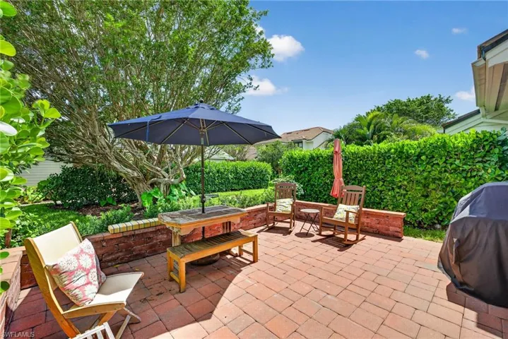 4030  Crayton  RD, Naples, FL 34103