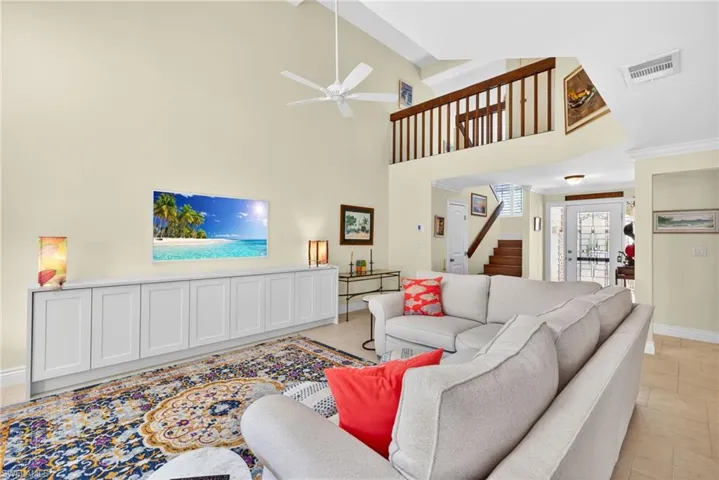 4030  Crayton  RD, Naples, FL 34103