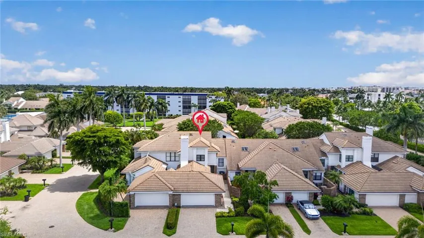4030  Crayton  RD, Naples, FL 34103