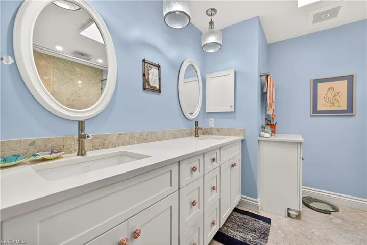 4030  Crayton  RD, Naples, FL 34103