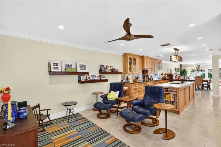 4030  Crayton  RD, Naples, FL 34103
