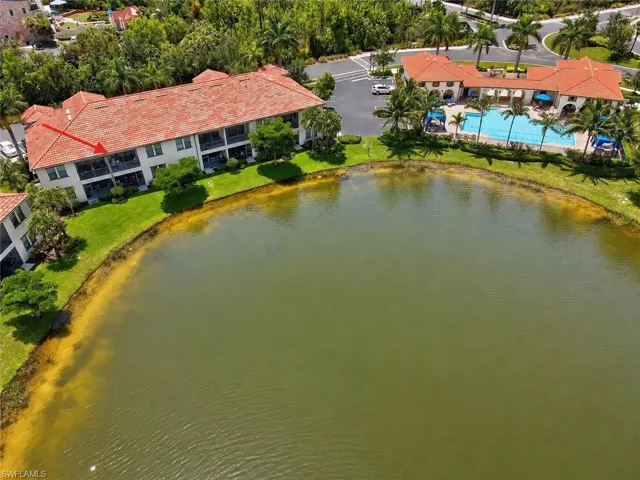 15098 Palmer Lake Cir 204, Naples, Florida 34109