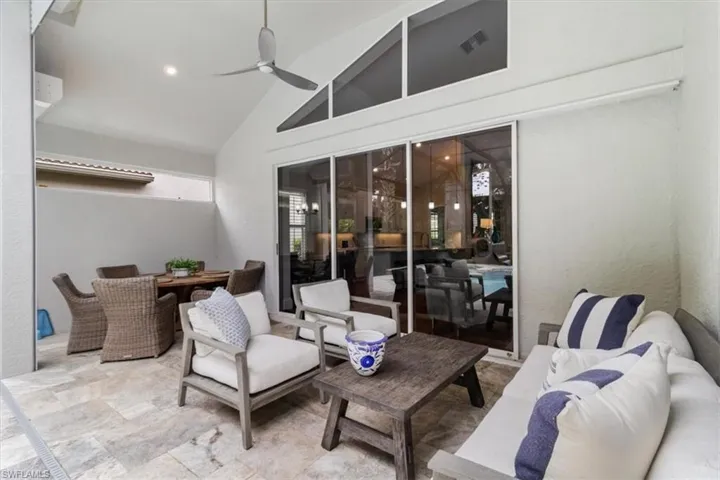 8828  Ventura  WAY, Naples, FL 34109