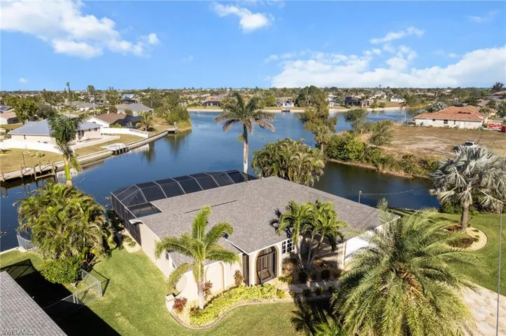 515  Gleason  PKWY, Cape Coral, FL 33914