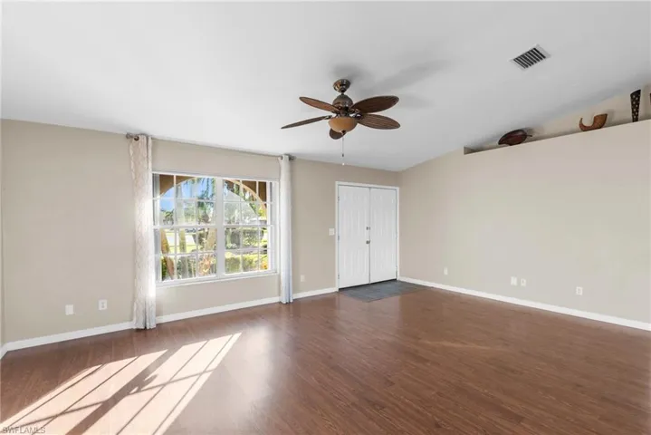 515  Gleason  PKWY, Cape Coral, FL 33914