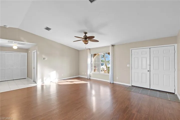 515  Gleason  PKWY, Cape Coral, FL 33914