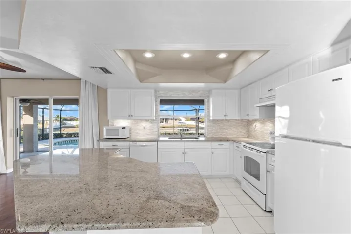 515  Gleason  PKWY, Cape Coral, FL 33914