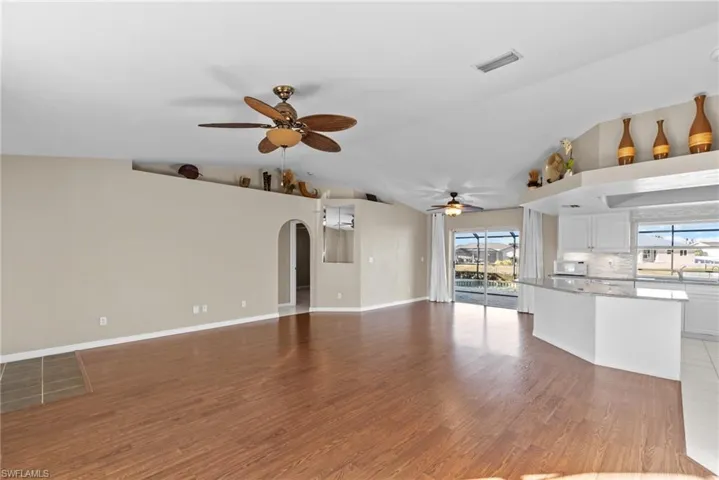 515  Gleason  PKWY, Cape Coral, FL 33914