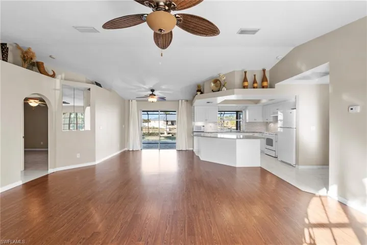 515  Gleason  PKWY, Cape Coral, FL 33914