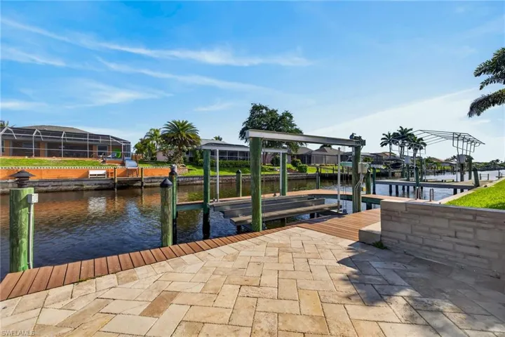 1305 Se 14th St, Cape Coral, Florida 33990