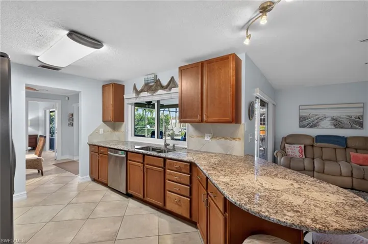 1305 Se 14th St, Cape Coral, Florida 33990