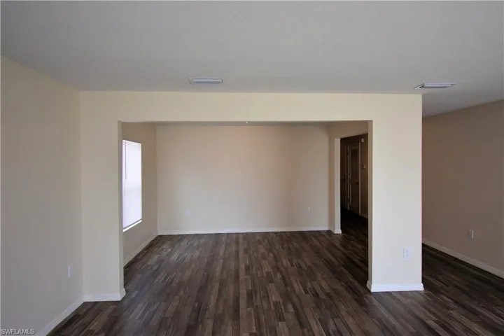 8 Nw 8th Ter, Cape Coral, Florida 33993