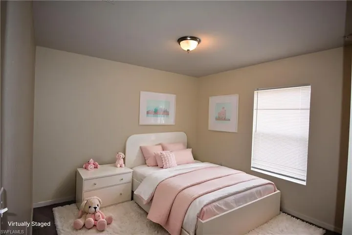 8 Nw 8th Ter, Cape Coral, Florida 33993