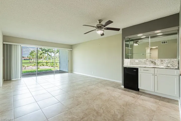 149 Palm Dr 17, Naples, Florida 34112